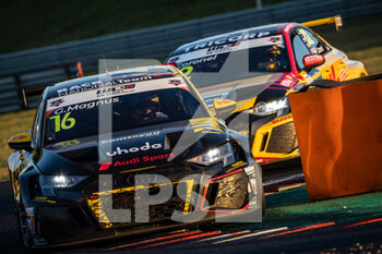 10/10/2021 - 16 Magnus Gilles (bel), Comtoyou Team Audi Sport, Audi RS 3 LMS TCR (2021), action 32 Coronel Tom (ndl), Comtoyou DHL Team Audi Sport, Audi RS 3 LMS TCR (2021), action during the Race 2 of the 2021 FIA WTCR Race of Czech Republic, 5th round of the 2021 FIA World Touring Car Cup, on the Autodrom Most, from October 8 to 10, 2021 in Most, Czech Republic - 2021 FIA WTCR RACE OF CZECH REPUBLIC, 5TH ROUND OF THE 2021 FIA WORLD TOURING CAR CUP - TURISMO E GRAN TURISMO - MOTORI