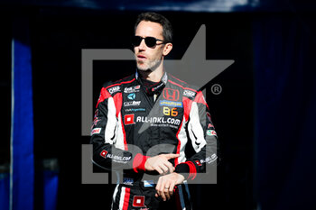 16/10/2021 - Guerrieri Esteban (arg), ALL-INKL.COM Munnich Motorsport, Honda Civic Type R TCR (FK8), portrait during the 2021 FIA WTCR Race of France, 6th round of the 2021 FIA World Touring Car Cup, on the Circuit Pau-Arnos, from October 16 to 17, 2021 in Arnos, France - 2021 FIA WTCR RACE OF FRANCE, 6TH ROUND OF THE 2021 FIA WORLD TOURING CAR CUP - TURISMO E GRAN TURISMO - MOTORI