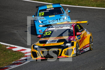16/10/2021 - 32 Coronel Tom (ndl), Comtoyou DHL Team Audi Sport, Audi RS 3 LMS TCR (2021), action during the 2021 FIA WTCR Race of France, 6th round of the 2021 FIA World Touring Car Cup, on the Circuit Pau-Arnos, from October 16 to 17, 2021 in Arnos, France - 2021 FIA WTCR RACE OF FRANCE, 6TH ROUND OF THE 2021 FIA WORLD TOURING CAR CUP - TURISMO E GRAN TURISMO - MOTORI