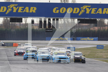 2021-11-07 - 68 Ehrlacher Yann (fra), Cyan Racing Lynk & Co, Lync & Co 03 TCR, action, 22 Vervisch Frederic (bel), Comtoyou Team Audi Sport, Audi RS 3 LMS TCR (2021), action, , start of the race, depart, during the 2021 FIA WTCR Race of Italy, 7th round of the 2021 FIA World Touring Car Cup, on the Adria International Raceway, from November 6 to 7, 2021 in Adria, Italy - 2021 FIA WTCR RACE OF ITALY, 7TH ROUND OF THE 2021 FIA WORLD TOURING CAR CUP - GRAND TOURISM - MOTORS