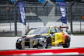 2021-11-27 - 22 Vervisch Frédéric (bel), Comtoyou Team Audi Sport, Audi RS 3 LMS TCR (2021), action during the 2021 FIA WTCR Race of Russia, 8th round of the 2021 FIA World Touring Car Cup, on the Sochi Autodrom, from November 27 to 28, 2021 in Sochi, Russia- Photo Xavi Bonilla / DPPI - 2021 FIA WTCR RACE OF RUSSIA, 8TH ROUND OF THE 2021 FIA WORLD TOURING CAR CUP - GRAND TOURISM - MOTORS