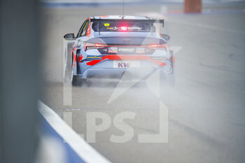2021-11-27 - 08 Engstler Luca (ger), Engstler Hyundai N Liqui Moly Racing Team, Huyndai Elantra N TCR, action during the 2021 FIA WTCR Race of Russia, 8th round of the 2021 FIA World Touring Car Cup, on the Sochi Autodrom, from November 27 to 28, 2021 in Sochi, Russia- Photo Xavi Bonilla / DPPI - 2021 FIA WTCR RACE OF RUSSIA, 8TH ROUND OF THE 2021 FIA WORLD TOURING CAR CUP - GRAND TOURISM - MOTORS