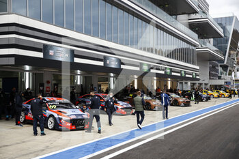 2021-11-27 - Pitlane ambiance during the 2021 FIA WTCR Race of Russia, 8th round of the 2021 FIA World Touring Car Cup, on the Sochi Autodrom, from November 27 to 28, 2021 in Sochi, Russia- Photo Xavi Bonilla / DPPI - 2021 FIA WTCR RACE OF RUSSIA, 8TH ROUND OF THE 2021 FIA WORLD TOURING CAR CUP - GRAND TOURISM - MOTORS