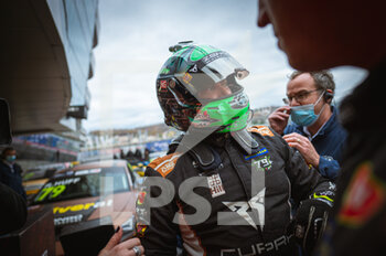 2021-11-28 - Huff Rob (gbr), Zengo Motorsport, Cupa Leon Competicion TCR, portrait during the 2021 FIA WTCR Race of Russia, 8th round of the 2021 FIA World Touring Car Cup, on the Sochi Autodrom, from November 27 to 28, 2021 in Sochi, Russia- Photo Evgeniy Safronov / DPPI - 2021 FIA WTCR RACE OF RUSSIA, 8TH ROUND OF THE 2021 FIA WORLD TOURING CAR CUP - GRAND TOURISM - MOTORS
