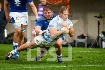 2021-11-13 - Facundo Bosch (Argentina) scores a try hindered by Pietro Ceccarelli (Italy) - TEST MATCH 2021, ITALIA VS ARGENTINA - AUTUMN NATIONS SERIES - RUGBY