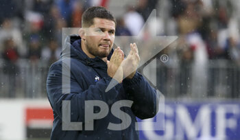 2021-11-14 - Julien Marchand of France salutes the fans following the Autumn Nations Series 2021, rugby union test match between France and Georgia on November 14, 2021 at Stade Matmut Atlantique in Bordeaux, France - TEST MATCH 2021 - FRANCE VS GEORGIA - AUTUMN NATIONS SERIES - RUGBY