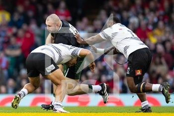 2021-11-14 - Dillon Lewis of Wales is tackled by Samuel Matavesi of Fiji during the Autumn Nations Series 2021, rugby union test match between Wales and Fiji on November 14, 2021 at Principality Stadium in Cardiff, Wales - TEST MATCH 2021 - WALES VS FIJI - AUTUMN NATIONS SERIES - RUGBY