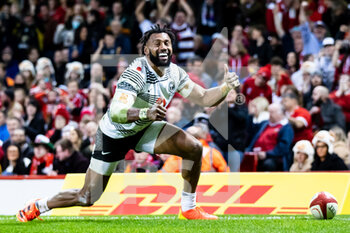 2021-11-14 - Waisea Nayacalevu of Fiji celebrates scoring his sides second try during the Autumn Nations Series 2021, rugby union test match between Wales and Fiji on November 14, 2021 at Principality Stadium in Cardiff, Wales - TEST MATCH 2021 - WALES VS FIJI - AUTUMN NATIONS SERIES - RUGBY