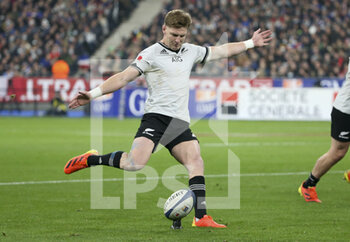2021-11-20 - Jordie Barrett of New Zealand during the Autumn Nations Series 2021, rugby union test match between France and New Zealand (All Blacks) on November 20, 2021 at Stade de France in Saint-Denis near Paris, France - FRANCE VS NEW ZEALAND (ALL BLACKS) - AUTUMN NATIONS SERIES - RUGBY