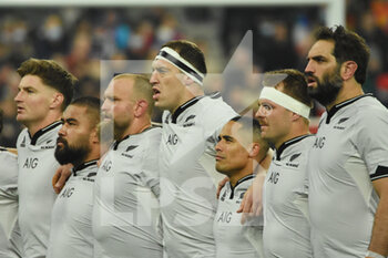 2021-11-20 - NZ team players during the Autumn Nations Series 2021, rugby union test match between France and New Zealand on November 20, 2021 at Stade de France in Saint-Denis, France - FRANCE VS NEW ZEALAND (ALL BLACKS) - AUTUMN NATIONS SERIES - RUGBY