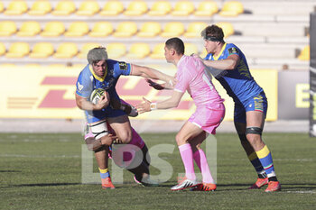 2021-12-11 - Enrico Lucchin (Zebre) in action - ZEBRE RUGBY CLUB VS BIARRITZ OLYMPIQUE - CHALLENGE CUP - RUGBY