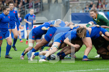 2021-11-06 - Scrum for France, Laure Sansus of France during the Women's Autumn Internationals rugby union match between France and South Africa on November 6, 2021 at La Rabine stadium in Vannes, France - WOMEN'S TEST MATCH FRANCE VS SOUTH AFRICA - TEST MATCH - RUGBY