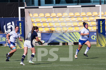 2021-09-13 - Helen Nelson (Scotland) passes the ball - RUGBY WOMEN'S WORLD CUP 2022 QUALIFICATION - ITALY VS SCOTLAND - WORLD CUP - RUGBY