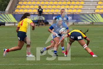 2021-09-25 - Gaia Maris (Italy) carries the ball - RUGBY WOMEN'S WORLD CUP 2022 QUALIFICATION - ITALY VS SPAIN - WORLD CUP - RUGBY
