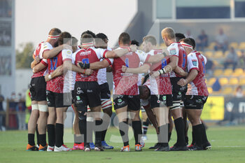 2021-09-24 - Emirates Lions make a circle before the startin wistle - ZEBRE RUGBY CLUB VS EMIRATES LIONS - UNITED RUGBY CHAMPIONSHIP - RUGBY