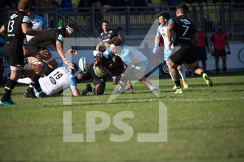 2021-10-16 - Asaeli TUIVUAKA (Zebre Parma) is tackled by scottish players - ZEBRE RUGBY CLUB VS GLASGOW WARRIORS - UNITED RUGBY CHAMPIONSHIP - RUGBY