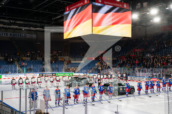 2021-11-11 - 11.11.2021, Krefeld,  Yayla Arena, Deutschland Cup: Germany - Russia, team Germany during the national anthem - DEUTSCHLAND CUP 2021: GERMANY VS RUSSIA - ICE HOCKEY - WINTER SPORTS