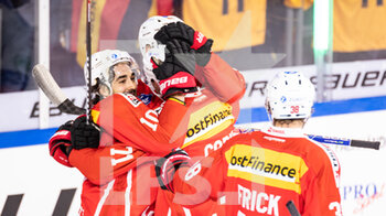 2021-11-14 - 14.11.2021, Krefeld,  Yayla Arena, Deutschland Cup: Switzerland - Russia, #10 Andres Ambühl (Switzerland, left) celebrates his goal for the 2:1 with assist man #71 Enzo Corvi (Switzerland) - DEUTSCHLAND CUP2021 : SWITZERLAND VS RUSSIA - ICE HOCKEY - WINTER SPORTS