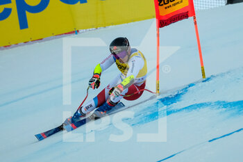 2021-12-17 - Gino Caviezel (SUI) - 2021 FIS SKI WORLD CUP - MEN' SUPER-G - ALPINE SKIING - WINTER SPORTS