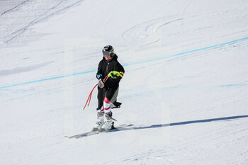2021-12-12 - 12.12.2021, St. Moritz, St. Moritz, FIS Ski World Cup Women: St. Moritz, Lara Gut-Behrami (Switzerland) disappointed after her fall - 2021 FIS SKI WORLD CUP WOMEN - ALPINE SKIING - WINTER SPORTS