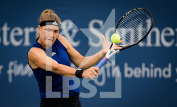 2021-08-16 - Karolina Muchova of the Czech Republic in action during the first round of the 2021 Western & Southern Open WTA 1000 tennis tournament against Johanna Konta of Great Britain on August 17, 2021 at Lindner Family Tennis Center in Cincinnati, USA - Photo Rob Prange / Spain DPPI / DPPI - 2021 WESTERN & SOUTHERN OPEN WTA 1000 TENNIS TOURNAMENT - INTERNATIONALS - TENNIS