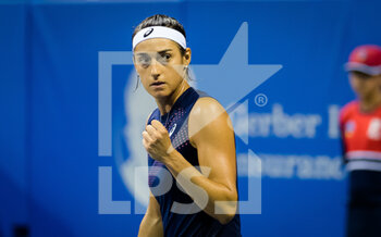 2021-08-16 - Caroline Garcia of France in action during the first round of the 2021 Western & Southern Open WTA 1000 tennis tournament against Sloane Stephens of the United States on August 18, 2021 at Lindner Family Tennis Center in Cincinnati, USA - Photo Rob Prange / Spain DPPI / DPPI - 2021 WESTERN & SOUTHERN OPEN WTA 1000 TENNIS TOURNAMENT - INTERNATIONALS - TENNIS
