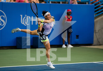 2021-08-18 - Ons Jabeur of Tunisia in action during the second round of the 2021 Western & Southern Open WTA 1000 tennis tournament against Iga Swiatek of Poland on August 18, 2021 at Lindner Family Tennis Center in Cincinnati, USA - Photo Rob Prange / Spain DPPI / DPPI - 2021 WESTERN & SOUTHERN OPEN WTA 1000 TENNIS TOURNAMENT - INTERNATIONALS - TENNIS