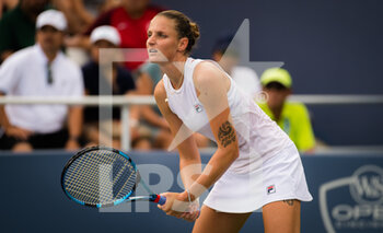 2021-08-19 - Karolina Pliskova of the Czech Republic in action during her third round match at the 2021 Western & Southern Open WTA 1000 tennis tournament against Jessica Pegula of the United States on August 19, 2021 at Lindner Family Tennis Center in Cincinnati, USA - Photo Rob Prange / Spain DPPI / DPPI - 2021 WESTERN & SOUTHERN OPEN WTA 1000 TENNIS TOURNAMENT - INTERNATIONALS - TENNIS