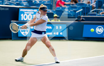 2021-08-21 - Jil Teichmann of Switzerland in action during the semi-final at the 2021 Western & Southern Open WTA 1000 tennis tournament against Karolina Pliskova of the Czech Republic on August 21, 2021 at Lindner Family Tennis Center in Cincinnati, USA - Photo Rob Prange / Spain DPPI / DPPI - 2021 WESTERN & SOUTHERN OPEN WTA 1000 TENNIS TOURNAMENT - INTERNATIONALS - TENNIS