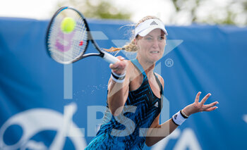 2021-08-23 - Kristina Mladenovic of France in action during the second round of the 2021 WTA Chicago Womens Open WTA 250 tennis tournament against Francoise Abanda of Canada on August 24, 2021 in Chicago, United States - Photo Rob Prange / Spain DPPI / DPPI - 2021 WTA CHICAGO WOMENS OPEN, WTA 250 TENNIS TOURNAMENT - INTERNATIONALS - TENNIS