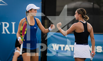 2021-08-24 - Quinn Gleason of the United States playing doubles with Eden Silva at the 2021 WTA Chicago Womens Open WTA 250 tennis tournament on August 25, 2021 in Chicago, United States - Photo Rob Prange / Spain DPPI / DPPI - 2021 WTA CHICAGO WOMENS OPEN WTA 250 TENNIS TOURNAMENT - INTERNATIONALS - TENNIS