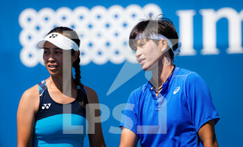 2021-08-26 - Yu-Ting Hsieh of Chinese Taipeh & Peangtarn Plipuech of Thailand playing doubles at the 2021 WTA Chicago Womens Open WTA 250 tennis tournament on August 26, 2021 in Chicago, United States - Photo Rob Prange / Spain DPPI / DPPI - 2021 WTA CHICAGO WOMENS OPEN WTA 250 TENNIS TOURNAMENT - INTERNATIONALS - TENNIS