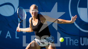 2021-09-27 - Kaia Kanepi of Estonia in action during the first round of the 2021 Chicago Fall Tennis Classic WTA 500 tennis tournament against Jil Teichmann of Switzerland on September 28, 2021 in Chicago, USA - 2021 CHICAGO FALL TENNIS CLASSIC, WTA 500 TENNIS TOURNAMENT - INTERNATIONALS - TENNIS