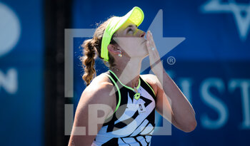 2021-09-27 - Elise Mertens of Belgium in action during the first round of the 2021 Chicago Fall Tennis Classic WTA 500 tennis tournament against Dayana Yastremska of Ukraine on September 28, 2021 in Chicago, USA - 2021 CHICAGO FALL TENNIS CLASSIC, WTA 500 TENNIS TOURNAMENT - INTERNATIONALS - TENNIS