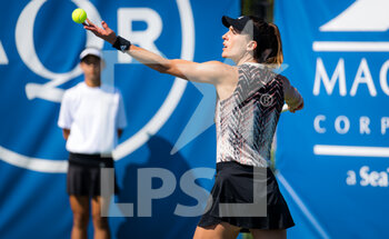 2021-09-29 - Andrea Petkovic of Germany in action during the second round of the 2021 Chicago Fall Tennis Classic WTA 500 tennis tournament against Jessica Pegula of the United States on September 29, 2021 in Chicago, USA - 2021 CHICAGO FALL TENNIS CLASSIC WTA 500 TENNIS TOURNAMENT - INTERNATIONALS - TENNIS
