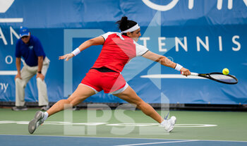 2021-10-02 - Ons Jabeur of Tunisia in action during her semi-final at the 2021 Chicago Fall Tennis Classic WTA 500 tennis tournament against Elena Rybakina of Kazakhstan on October 2, 2021 in Chicago, USA - 2021 CHICAGO FALL TENNIS CLASSIC WTA 500 TENNIS TOURNAMENT - INTERNATIONALS - TENNIS