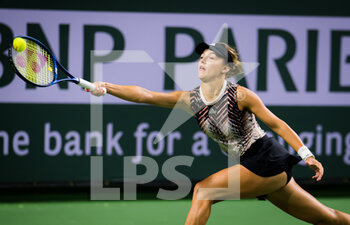 2021-10-06 - Anna Kalinskaya of Russia in action during the first round of the 2021 BNP Paribas Open WTA 1000 tennis tournament against Claire Liu of the United States on October 7, 2021 at Indian Wells Tennis Garden in Indian Wells, United States - 2021 BNP PARIBAS OPEN WTA 1000 TENNIS TOURNAMENT - INTERNATIONALS - TENNIS