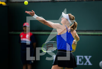 2021-10-08 - Liudmila Samsonova of Russia in action during the second round of the 2021 BNP Paribas Open WTA 1000 tennis tournament against Veronika Kudermetova of Russia on October 8, 2021 at Indian Wells Tennis Garden in Indian Wells, United States - 2021 BNP PARIBAS OPEN WTA 1000 TENNIS TOURNAMENT - INTERNATIONALS - TENNIS