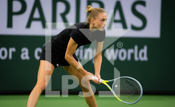 2021-10-08 - Aliaksandra Sasnovich of Belarus in action during the second round of the 2021 BNP Paribas Open WTA 1000 tennis tournament against Emma Raducanu of Great Britain on October 8, 2021 at Indian Wells Tennis Garden in Indian Wells, United States - 2021 BNP PARIBAS OPEN WTA 1000 TENNIS TOURNAMENT - INTERNATIONALS - TENNIS