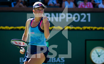 2021-10-08 - Magdalena Frech of Poland in action during the second round at the 2021 BNP Paribas Open WTA 1000 tennis tournament against Karolina Pliskova of the Czech Republic on October 9, 2021 at Indian Wells Tennis Garden in Indian Wells, United States - 2021 BNP PARIBAS OPEN WTA 1000 TENNIS TOURNAMENT - INTERNATIONALS - TENNIS