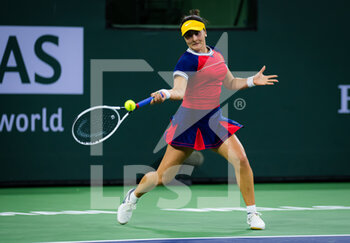 2021-10-08 - Bianca Andreescu of Canada in action during the second round at the 2021 BNP Paribas Open WTA 1000 tennis tournament against Alison Riske of the United States on October 9, 2021 at Indian Wells Tennis Garden in Indian Wells, United States - 2021 BNP PARIBAS OPEN WTA 1000 TENNIS TOURNAMENT - INTERNATIONALS - TENNIS