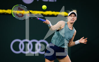 2021-10-08 - Alison Riske of the United States in action during the second round at the 2021 BNP Paribas Open WTA 1000 tennis tournament against Bianca Andreescu of Canada on October 9, 2021 at Indian Wells Tennis Garden in Indian Wells, United States - 2021 BNP PARIBAS OPEN WTA 1000 TENNIS TOURNAMENT - INTERNATIONALS - TENNIS