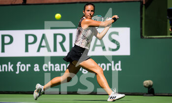 2021-10-09 - Daria Kasatkina of Russia in action during the third round at the 2021 BNP Paribas Open WTA 1000 tennis tournament against Angelique Kerber of Germany on October 11, 2021 at Indian Wells Tennis Garden in Indian Wells, United States - 2021 BNP PARIBAS OPEN WTA 1000 TENNIS TOURNAMENT - INTERNATIONALS - TENNIS