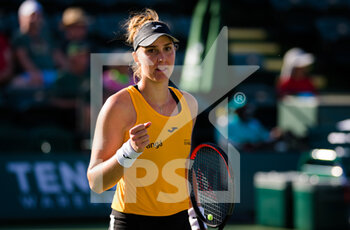 2021-10-09 - Beatriz Haddad Maia of Brazil in action during the third round at the 2021 BNP Paribas Open WTA 1000 tennis tournament against Karolina Pliskova of the Czech Republic on October 11, 2021 at Indian Wells Tennis Garden in Indian Wells, United States - 2021 BNP PARIBAS OPEN WTA 1000 TENNIS TOURNAMENT - INTERNATIONALS - TENNIS