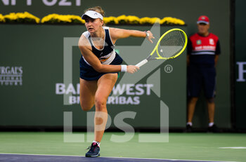 2021-10-12 - Barbora Krejcikova of the Czech Republic in action during the fourth round at the 2021 BNP Paribas Open WTA 1000 tennis tournament against Paula Badosa of Spain on October 12, 2021 at Indian Wells Tennis Garden in Indian Wells, United States - 2021 BNP PARIBAS OPEN WTA 1000 TENNIS TOURNAMENT - INTERNATIONALS - TENNIS