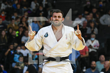 2021-10-17 - Men -100 kg, Arman ADAMIAN of Russia gold medal celebrates during the Paris Grand Slam 2021, Judo event on October 17, 2021 at AccorHotels Arena in Paris, France - PARIS GRAND SLAM 2021, JUDO EVENT - INTERNATIONALS - TENNIS