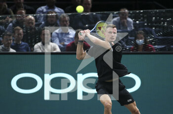 2021-11-02 - Marton Fucsovics of Hungary during day 2 of the Rolex Paris Masters 2021, an ATP Masters 1000 tennis tournament on November 2, 2021 at Accor Arena in Paris, France - ROLEX PARIS MASTERS 2021, AN ATP MASTERS 1000 TENNIS TOURNAMENT - INTERNATIONALS - TENNIS