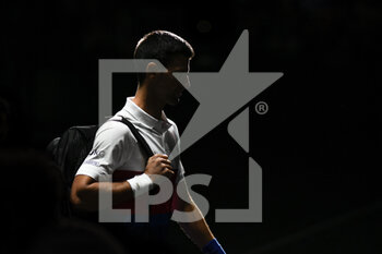 2021-11-02 - Novak Djokovic of Serbia (shadow) during the Rolex Paris Masters 2021, ATP Masters 1000 tennis tournament, on November 2, 2021 at Accor Arena in Paris, France - ROLEX PARIS MASTERS 2021, ATP MASTERS 1000 TENNIS TOURNAMENT - INTERNATIONALS - TENNIS