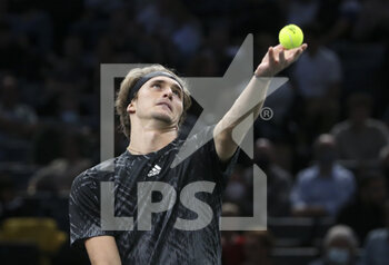 2021-11-04 - Alexander Sascha Zverev of Germany during the Rolex Paris Masters 2021, ATP Masters 1000 tennis tournament on November 4, 2021 at Accor Arena in Paris, France - ROLEX PARIS MASTERS 2021, ATP MASTERS 1000 TENNIS TOURNAMENT - INTERNATIONALS - TENNIS