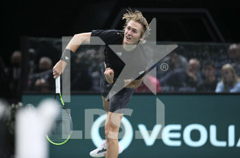2021-11-04 - Sebastian Korda of USA during the Rolex Paris Masters 2021, ATP Masters 1000 tennis tournament on November 4, 2021 at Accor Arena in Paris, France - ROLEX PARIS MASTERS 2021, ATP MASTERS 1000 TENNIS TOURNAMENT - INTERNATIONALS - TENNIS